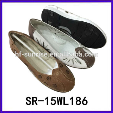 Mode nouveau style plat chaussures chaussures femme vieilles chaussures femme mère cuir